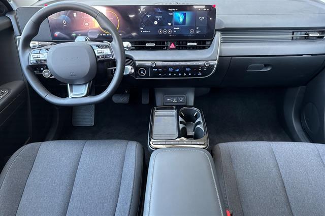 2025 Hyundai IONIQ 5 SE