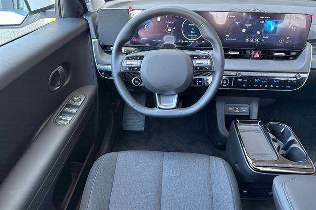 2025 Hyundai IONIQ 5 SE