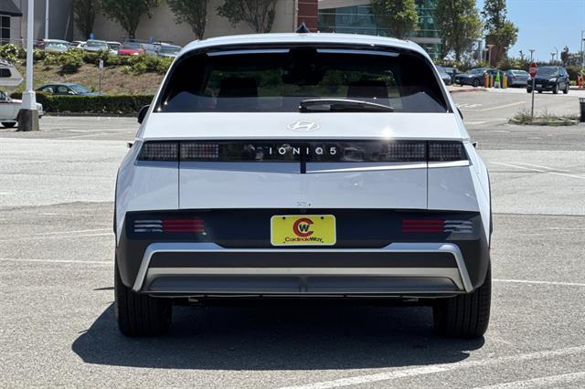 2025 Hyundai IONIQ 5 SE