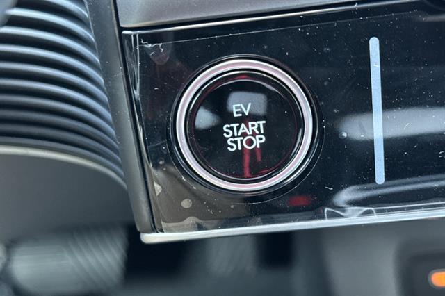 2025 Hyundai IONIQ 5 SE Standard Range