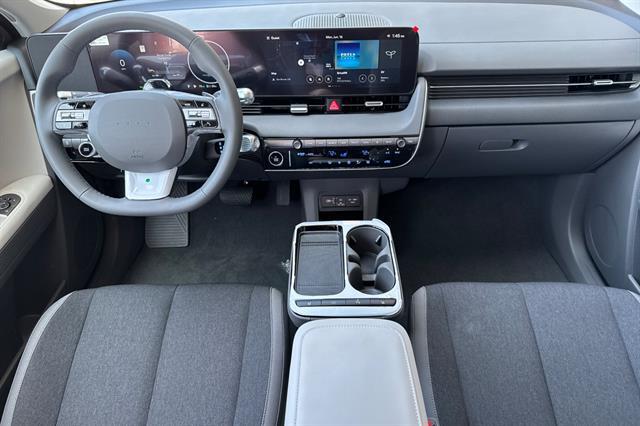 2025 Hyundai IONIQ 5 SE Standard Range