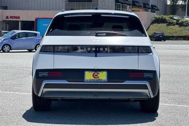 2025 Hyundai IONIQ 5 SEL