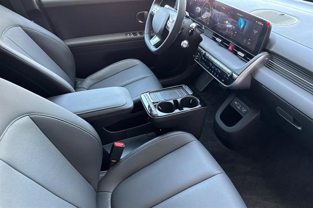 2025 Hyundai IONIQ 5 SEL