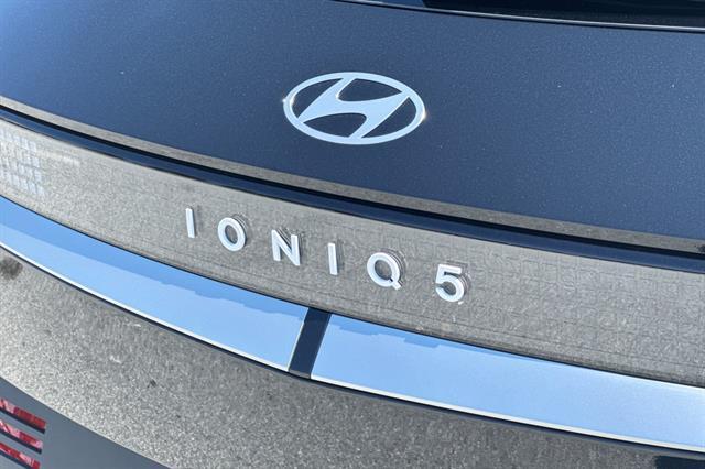 2025 Hyundai IONIQ 5 SEL