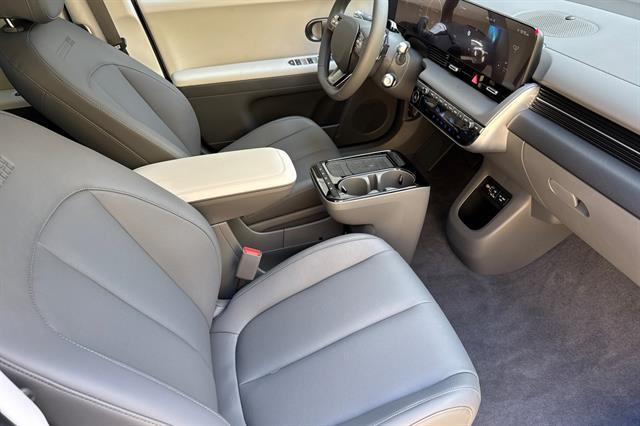 2025 Hyundai IONIQ 5 SEL