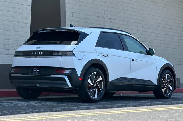 2025 Hyundai IONIQ 5 SEL