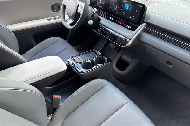 2025 Hyundai IONIQ 5 SEL