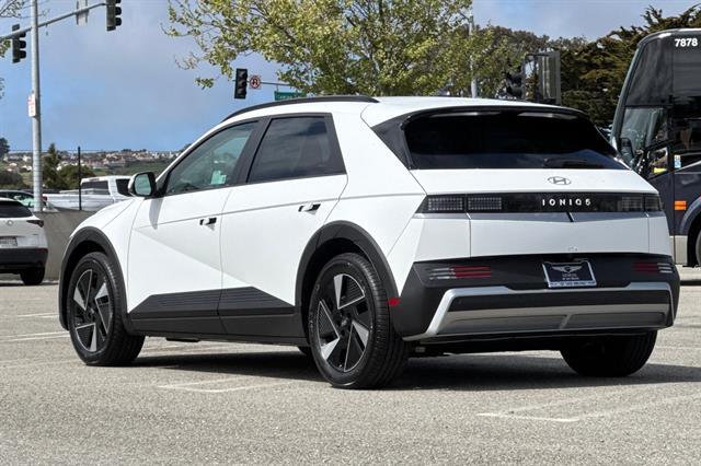 2025 Hyundai IONIQ 5 SEL
