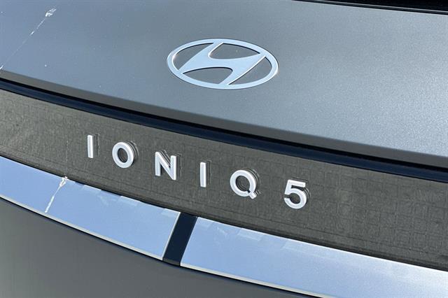 2025 Hyundai IONIQ 5 SEL