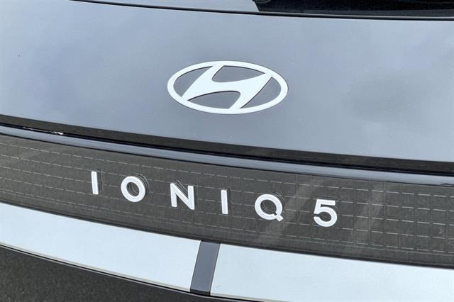 2025 Hyundai IONIQ 5 SEL
