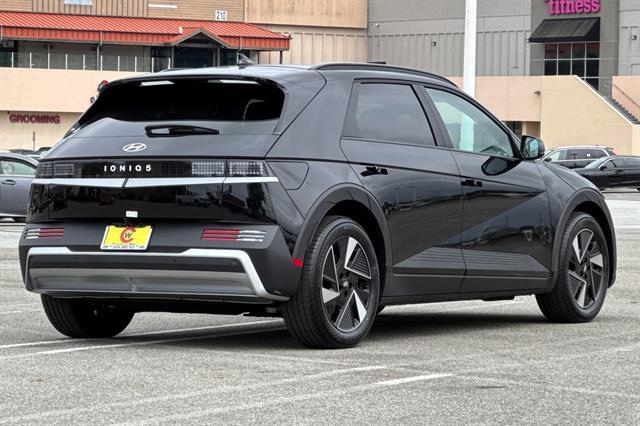 2025 Hyundai IONIQ 5 SEL