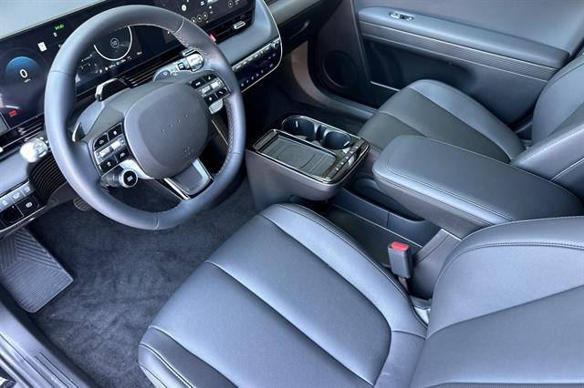 2025 Hyundai IONIQ 5 SEL