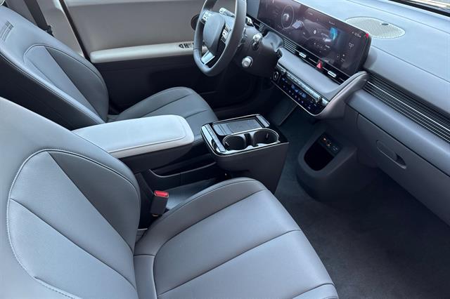 2025 Hyundai IONIQ 5 SEL