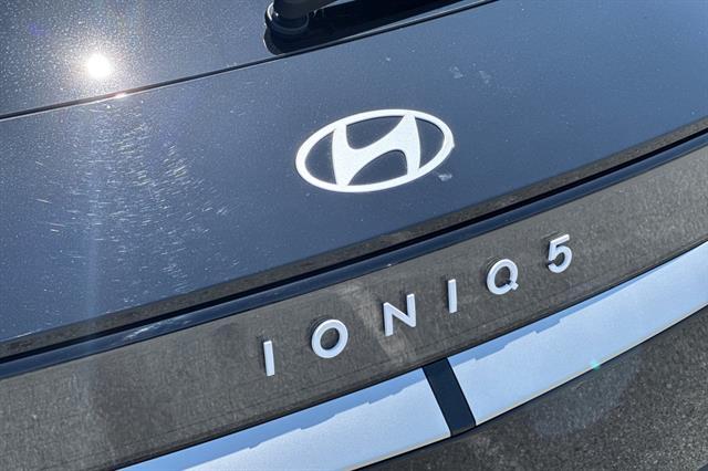 2025 Hyundai IONIQ 5 SEL