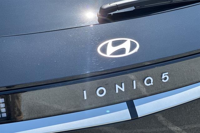 2025 Hyundai IONIQ 5 SEL