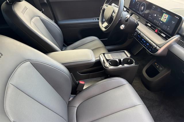 2025 Hyundai IONIQ 5 SEL