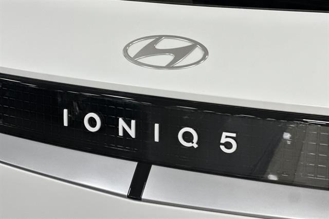 2025 Hyundai IONIQ 5 SEL