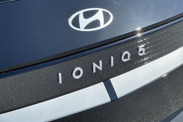 2025 Hyundai IONIQ 5 SEL