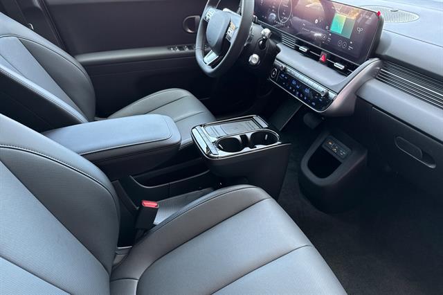 2025 Hyundai IONIQ 5 SEL