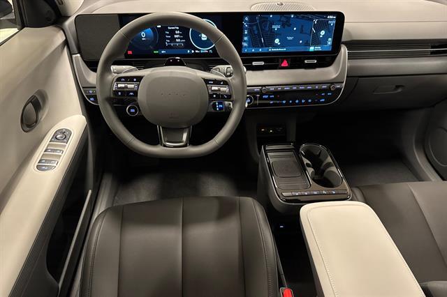 2025 Hyundai IONIQ 5 SEL
