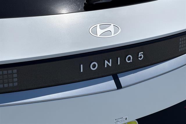 2025 Hyundai IONIQ 5 SEL