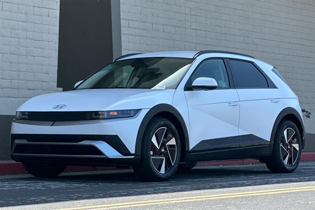 2025 Hyundai IONIQ 5 SEL