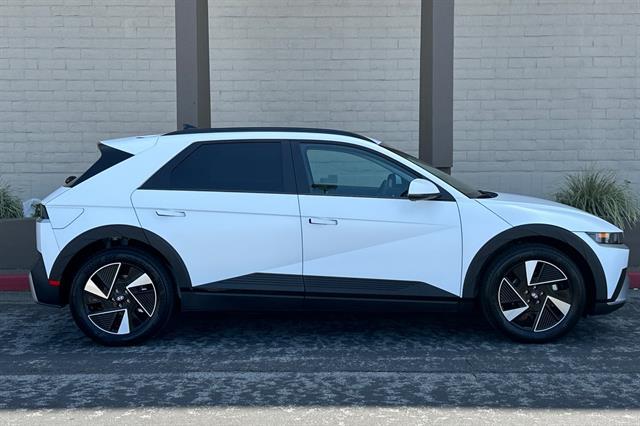 2025 Hyundai IONIQ 5 SEL