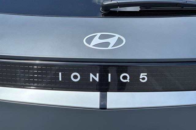 2025 Hyundai IONIQ 5 SEL