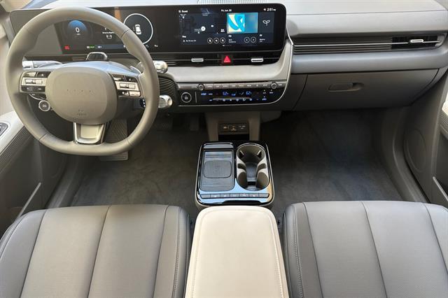 2025 Hyundai IONIQ 5 SEL