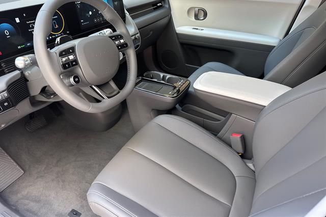 2025 Hyundai IONIQ 5 SEL