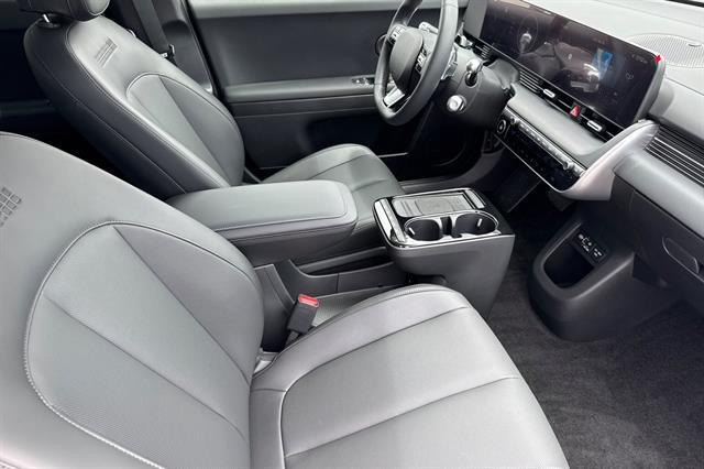 2025 Hyundai IONIQ 5 SEL