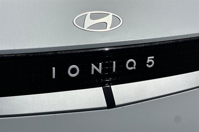 2025 Hyundai IONIQ 5 SEL