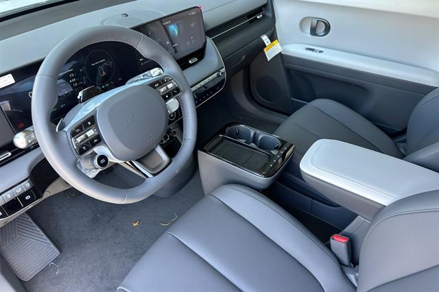 2025 Hyundai IONIQ 5 SEL
