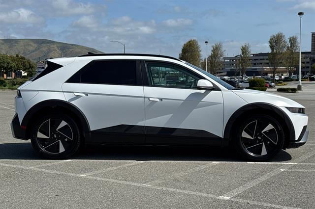 2025 Hyundai IONIQ 5 SEL