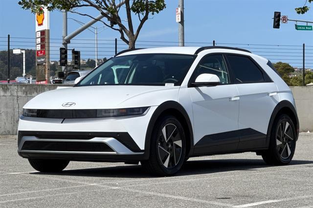 2025 Hyundai IONIQ 5 SEL