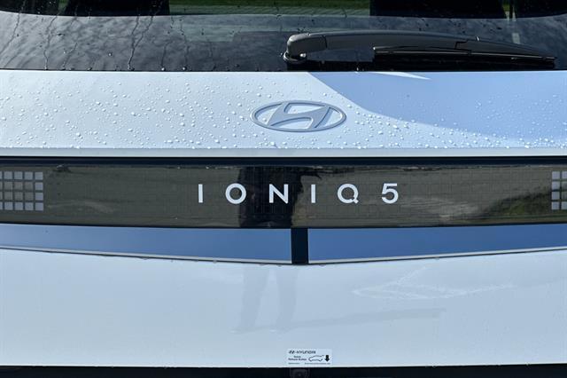 2025 Hyundai IONIQ 5 SEL