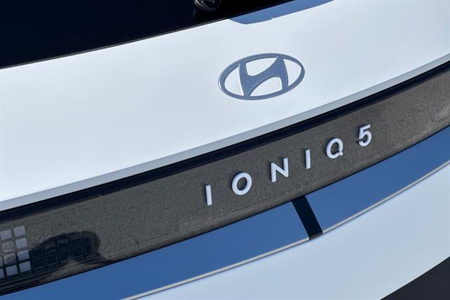 2025 Hyundai IONIQ 5 SEL