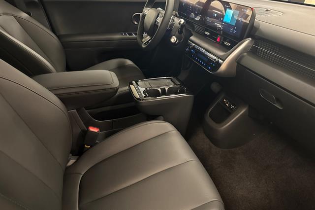 2025 Hyundai IONIQ 5 SEL