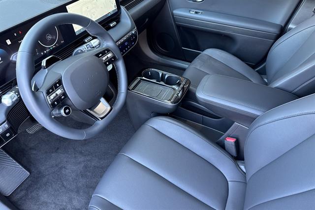 2025 Hyundai IONIQ 5 SEL
