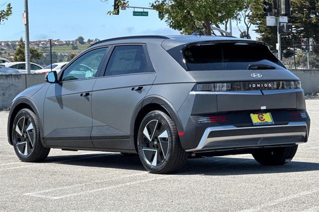 2025 Hyundai IONIQ 5 SEL