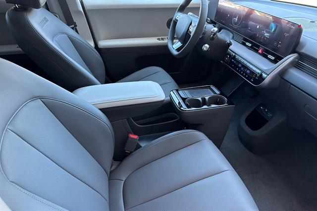 2025 Hyundai IONIQ 5 SEL