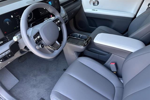 2025 Hyundai IONIQ 5 SEL