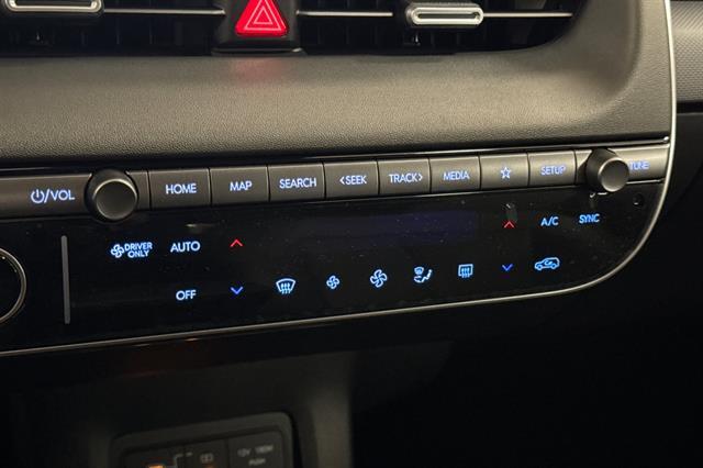 2025 Hyundai IONIQ 5 SEL