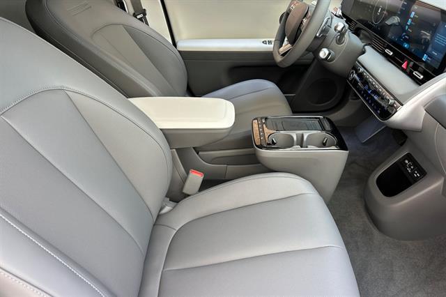 2025 Hyundai IONIQ 5 SEL