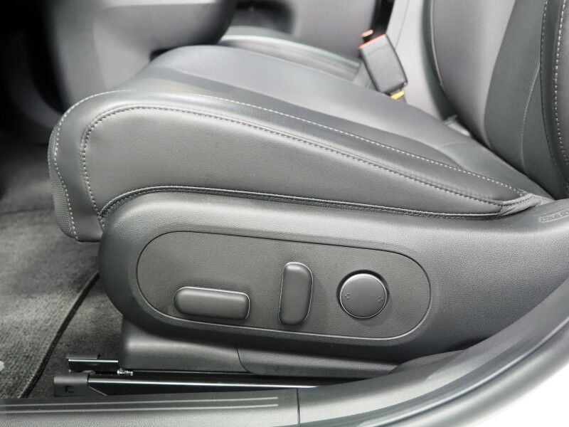 2025 Hyundai IONIQ 5 SEL *NAVIGATION, ADAPTIVE CRUISE, SAFETY ALERTS, BACKUP-CAMERA, DIGITAL COCKPIT, HEATED SEATS/STEERING, POWER LIFTGATE, WIRELESS CHARGING, ANDROID & APPLE Round Rock TX