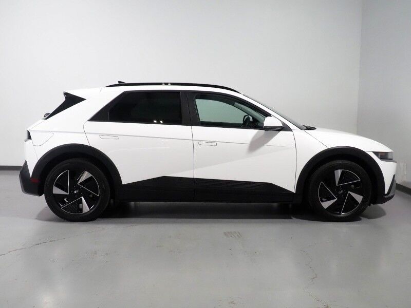2025 Hyundai IONIQ 5 SEL *NAVIGATION, ADAPTIVE CRUISE, SAFETY ALERTS, BACKUP-CAMERA, DIGITAL COCKPIT, HEATED SEATS/STEERING, POWER LIFTGATE, WIRELESS CHARGING, ANDROID & APPLE Round Rock TX