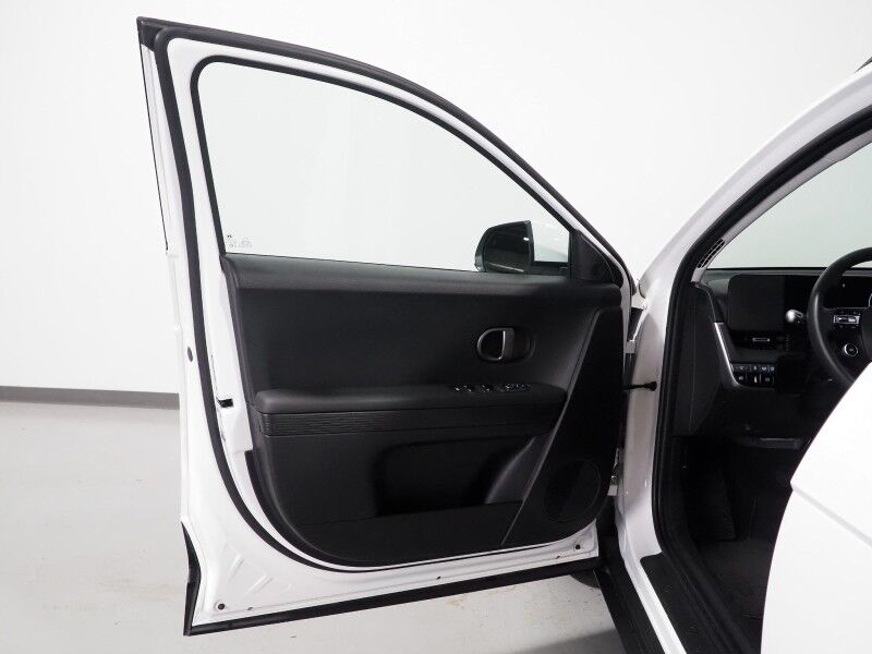 2025 Hyundai IONIQ 5 SEL *NAVIGATION, ADAPTIVE CRUISE, SAFETY ALERTS, BACKUP-CAMERA, DIGITAL COCKPIT, HEATED SEATS/STEERING, POWER LIFTGATE, WIRELESS CHARGING, ANDROID & APPLE Round Rock TX
