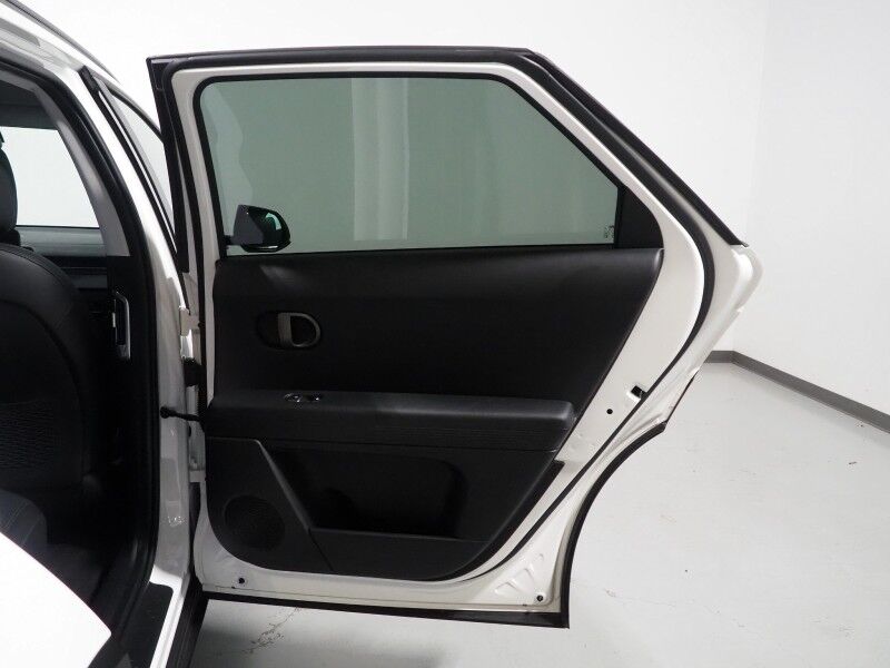 2025 Hyundai IONIQ 5 SEL *NAVIGATION, ADAPTIVE CRUISE, SAFETY ALERTS, BACKUP-CAMERA, DIGITAL COCKPIT, HEATED SEATS/STEERING, POWER LIFTGATE, WIRELESS CHARGING, ANDROID & APPLE Round Rock TX