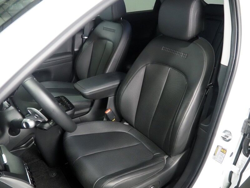 2025 Hyundai IONIQ 5 SEL *NAVIGATION, ADAPTIVE CRUISE, SAFETY ALERTS, BACKUP-CAMERA, DIGITAL COCKPIT, HEATED SEATS/STEERING, POWER LIFTGATE, WIRELESS CHARGING, ANDROID & APPLE Round Rock TX
