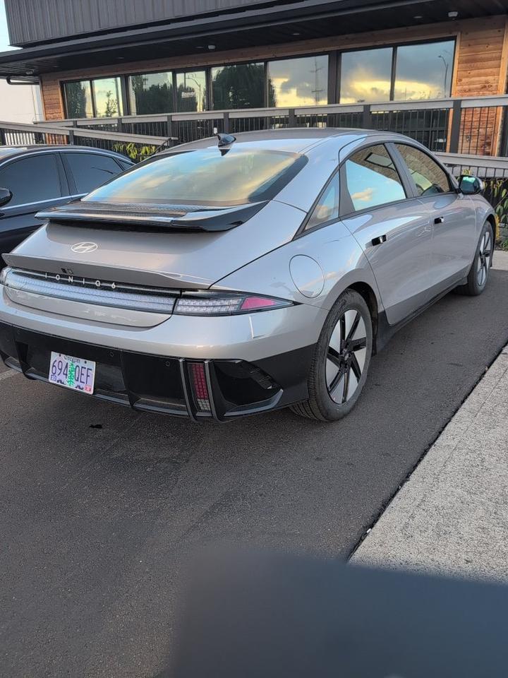 2025 Hyundai IONIQ 6 SE OR